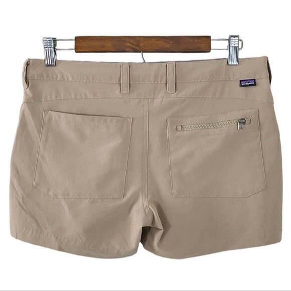 Patagonia Khaki Short Shorts womens size 4 - Picture 2 of 6